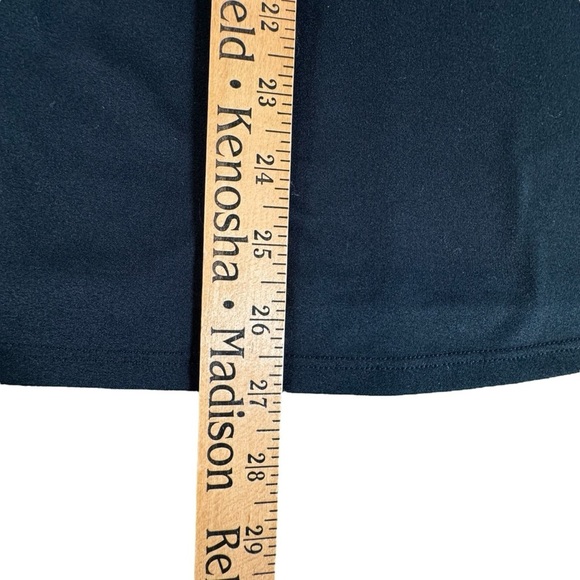 Nike Top Womens Size XL Black Livestrong Short Sleeve Dri-fit Active Wear - Picture 9 of 9